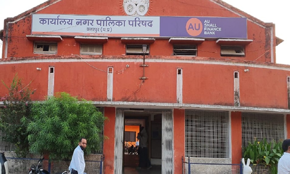 बहुमंजिला बिल्डिंगों के निर्माण में नियमों की हो रही अनदेखी बहुमंजिला बिल्डिंगों के निर्माण में नियमों की हो रही अनदेखी